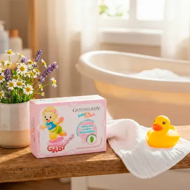 Sabonete Vegetal em Barra Giovanna Baby e Kids Hidratante Gaby 90g