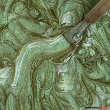 Esmalte Risqu&eacute; Bridgerton Uma Abelha Me Contou Met&aacute;lico_5