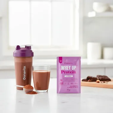 Whey UP Protein Sanavita Isolado Concentrado e Hidrolisado Sabor Chocobelga com 22g de Prote&iacute;na Sach&eacute; 30g