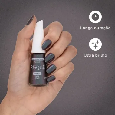Esmalte Risqu&eacute; Voltei! Cor Nada &Oacute;bvio Met&aacute;lico 8ml