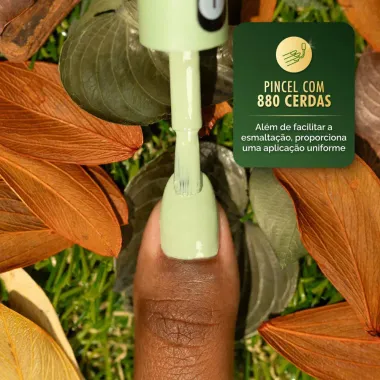 Esmalte Verde Claro Cremoso Risqué Diamond Gel Meu Jardim Mágico Meu Mundo Encantado 9,5ml