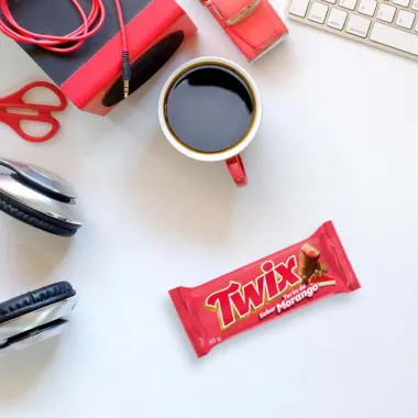 Chocolate Twix Sabor Torta de Morango 40g