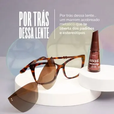 Esmalte Risqué Chilli Beans Metálico Cor Por Trás Dessa Lente 8ml