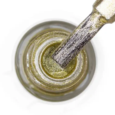 Esmalte Risqu&eacute; Nova Cor Met&aacute;lico Cor Doura-me Se For Capaz 8ml
