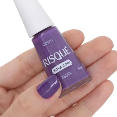 Esmalte Risqu&eacute; Nova Cor Cremoso Cor Jujuva 8ml