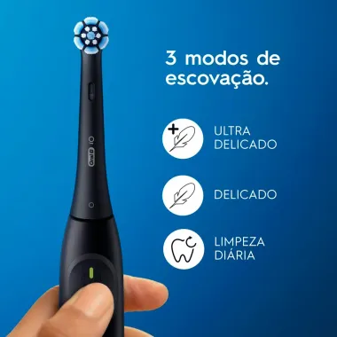 Escova Dental Elétrica Oral B io2 com Cabo Recarregável  Refil e Carregador