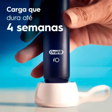 Escova Dental El&eacute;trica Oral B io2 com Cabo Recarreg&aacute;vel  Refil e Carregador
