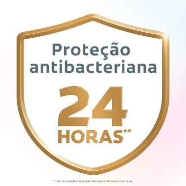 Kit Viagem Colgate 1 Creme Dental + 1 Enxaguante Bucal + 1 Escova Cerdas Macias