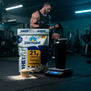 WheyFit Parmalat Sabor Baunilha com 21g Prote&iacute;nas e 5g de BCAA P&oacute; Sach&ecirc; 450g