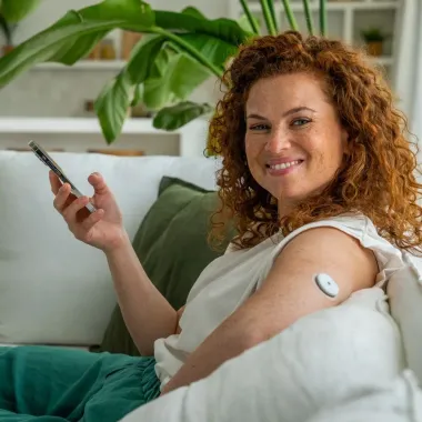 Sensor de Monitoramento Accu Chek Smart Guide com 1 Aplicador Integrado