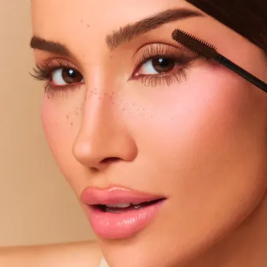 Máscara de Cílios Boca Rosa Efeito Natural Marrom