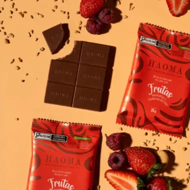 Barra de Chocolate Haoma Ao Leite Frutas Vermelhas e Castanha de Caju Zero Adi&ccedil;&atilde;o de A&ccedil;ucares 25g