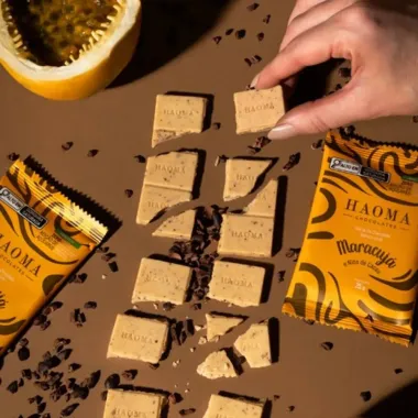 Chocolate Haoma Chocolate Branco Com Maracuja e Nibs de Cacau Zero 25g