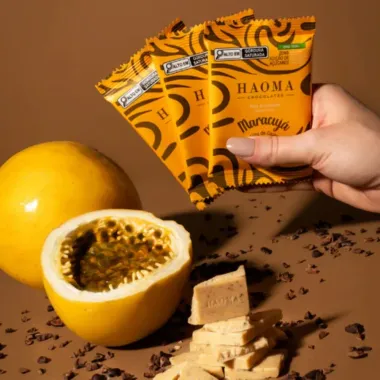 Chocolate Haoma Chocolate Branco Com Maracuja e Nibs de Cacau Zero 25g
