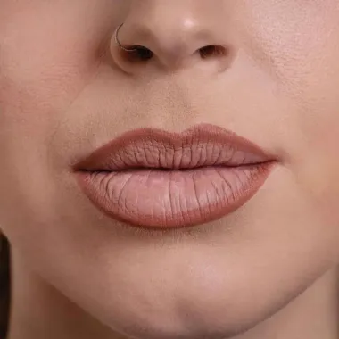 Lapiseira Labial Volume Ruby Kisses Big & Full Nude