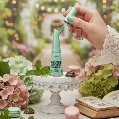 Esmalte Risqu&eacute; Bridgerton Cortejo no Jardim Cremoso 8ml