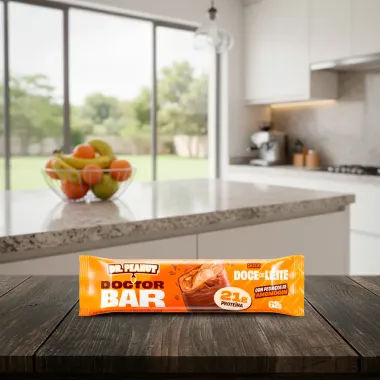 Doctor Bar Dr.Peanut Sabor Doce de Leite com Peda&ccedil;os de Amendoim com 21g de Prote&iacute;na 62g