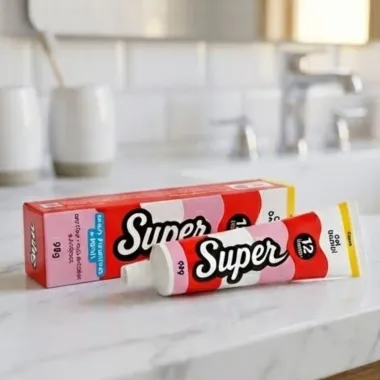 Gel Dental Super Frutas Vermelhas e Menta12 Horas com Fl&uacute;or 90g