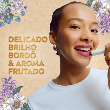 Hidratante Labial Nivea Bridgerton Torta De Amora 24H De Hidrata&ccedil;&atilde;o 4,8G, Edi&ccedil;&atilde;o Limitada