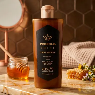 Tratamento Capilar Kerasys Propolis Shine Treatment Nutri&ccedil;&atilde;o e Brilho Intenso 180ml