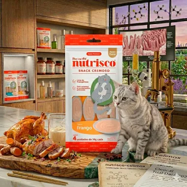 Snack Cremoso Nutrisco Bem Me Pet para Gatos Super Premium Sabor Frango 4 Unidades de 14g cada