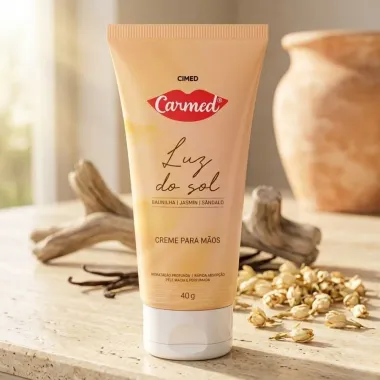 Creme Hidratante para M&atilde;os Carmed Luz do Sol Baunilha, Jasmim e S&acirc;ndalo 40g