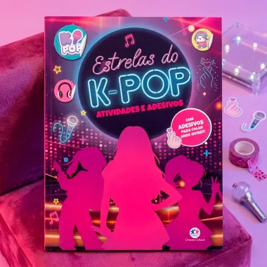 Livro Estrelas do K-Pop Atividades e Adesivos Ciranda Cultural