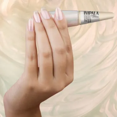 Esmalte Impala A Cor da sua moda Efeito P&oacute; Cromado Cor Concha M&aacute;gica 7,5 ml