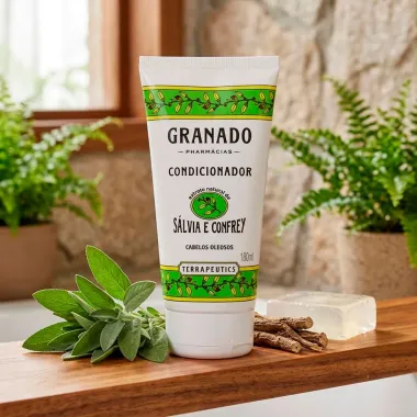 Condicionador Granado Terrapeutics S&aacute;lvia e Confrey Cabelos Oleosos 180ml