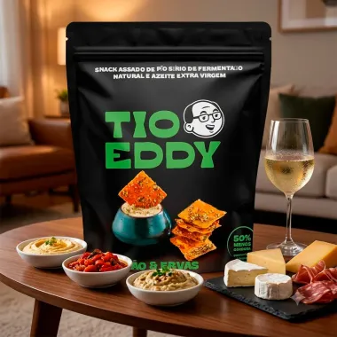 Snack Assado de P&atilde;o S&iacute;rio Tio Eddy Sabor Parmes&atilde;o e Ervas 80g