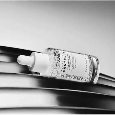 S&eacute;rum Facial Clareadora SKIN1004 Madagascar Centella Tone Brightening Capsule Ampoule 50ml
