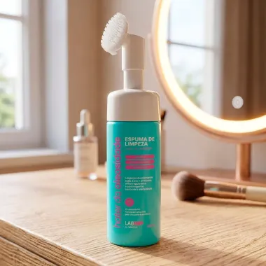 Espuma de Limpeza Antiacne LABPOP by Labotrat Hater da Oleosidade 130ml