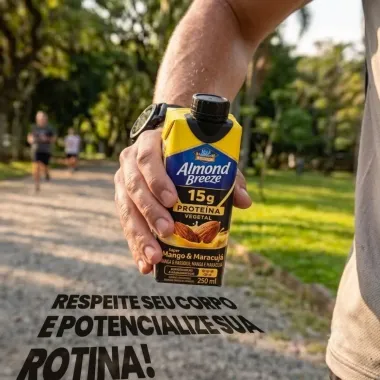 Bebida L&aacute;ctea com Am&ecirc;ndoas Almond Breeze 15g de Prote&iacute;na Vegetal Sabor Manga e Maracuj&aacute; 250ml