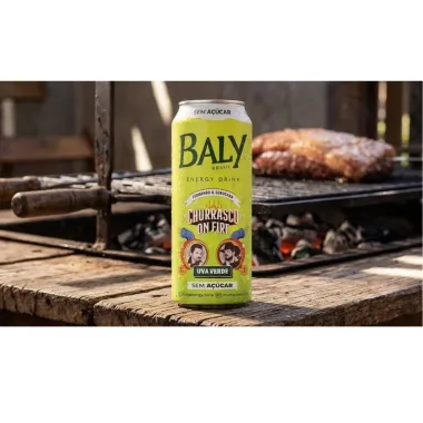 Energ&eacute;tico Baly Energy Drink Fernando e Sorocaba Churrasco On Fire Uva Verde Sem A&ccedil;&uacute;car 473ml
