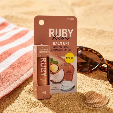 Protetor Labial Hidratante com Cor Ruby Kisses Balm Up! FPS 10 Look Up 4g