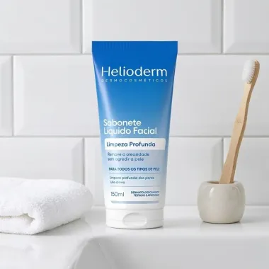 Sabonete L&iacute;quido Facial Helioderm Limpeza Profunda para Todos os Tipos de Cabelo 150ml