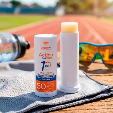Prote&ccedil;&atilde;o Solar Facial Actine One Stick Multifuncional FPS 50 Sem Cor 11g