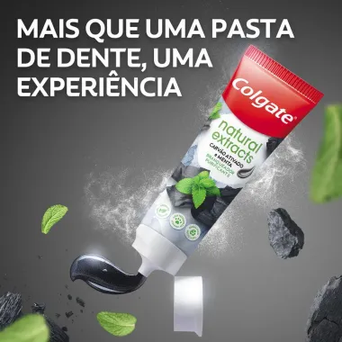 Creme Dental Colgate Natural Extracts Carv&atilde;o Ativado e Menta 90g