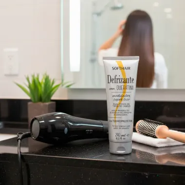 Defrizante com Queratina Soft Hair 240ml