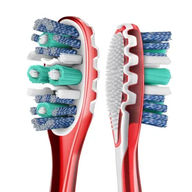 Escova de Dente Colgate 360&ordm; Luminous White Advanced 2 Unidades