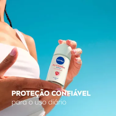 Desodorante Antitranspirante Roll-on Nivea Dry Comfort 48h com 2 Unidades de 50ml cada + 50% Desconto na 2&ordf; Unidade