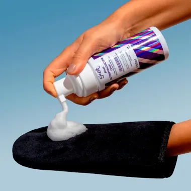Água Autobronzeadora em Mousse Dark Skelt 150ml