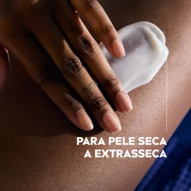 Loção Hidratante Nivea Firmador Q10 + Vitamina C Pele Seca a Extrasseca 400ml