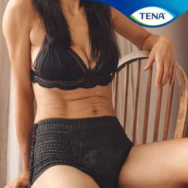 Roupa Íntima Descartável Tena Pants Discreet Black Tamanho G/EG com 16 Unidades