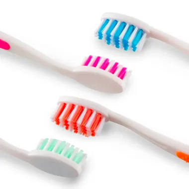 Escova Dental Clear UP Slim Média Cores Sortidas Verso 4